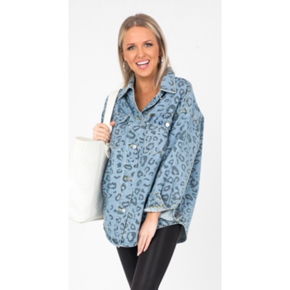 Davi & Dani Leopard Print Denim Shacket Jacket Button Up Lightweight Oversize - Picture 3 of 8